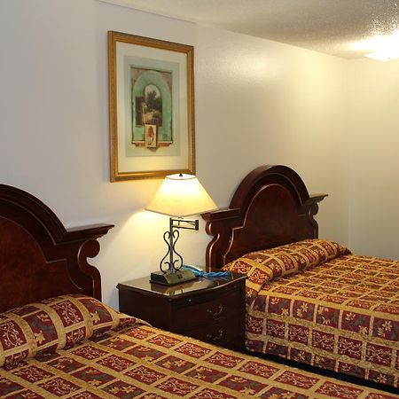 Valley Hotel Роузмийд Екстериор снимка