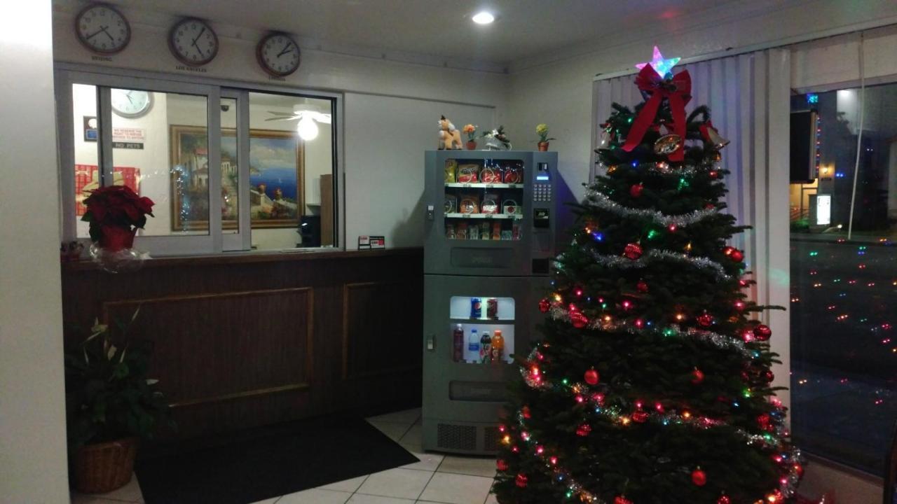 Valley Hotel Роузмийд Екстериор снимка